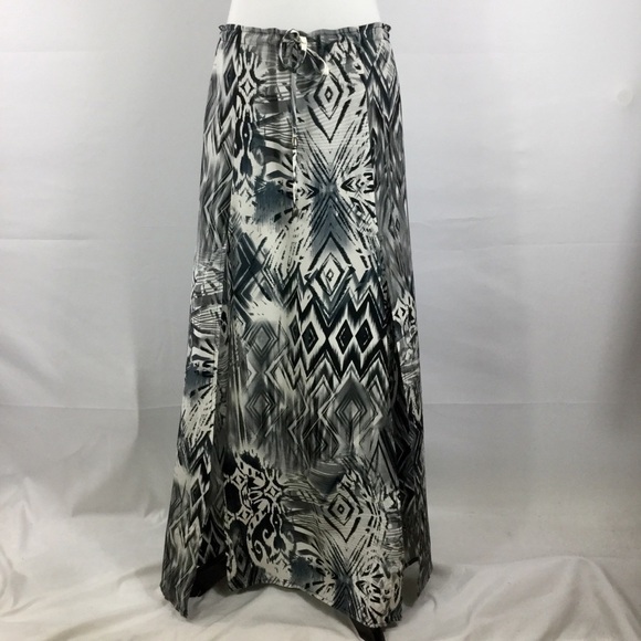 SW3 Bespoke Dresses & Skirts - SW3 Bespoke Women's Skirt Silk A Line Maxi
Length Drawstring Waist Front Slits M